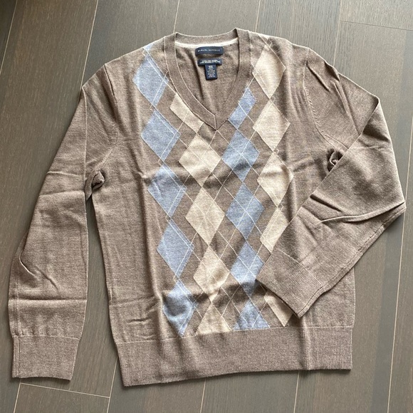 Banana Republic Argyle Merino Wool Sweater - Picture 2 of 2